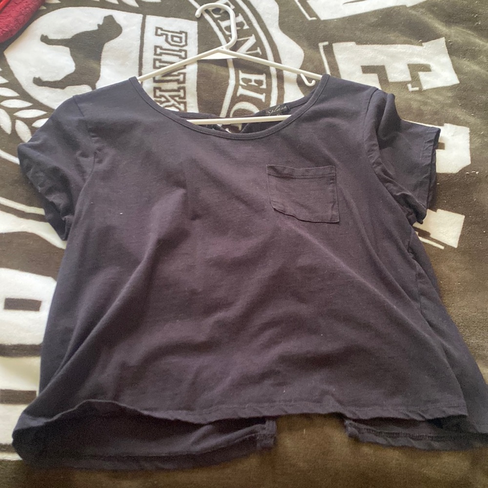 Open cross back T-shirt